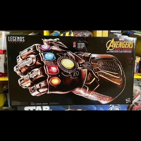 Marvel Avengers Legends Gear INFINITY GAUNTLET Articulated ELECTRONIC FIST NIB - Picture 3 of 13